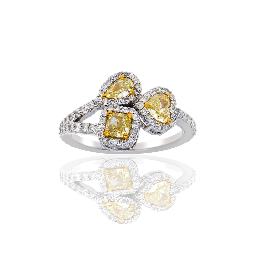 Anillo de diamantes amarillo intenso
