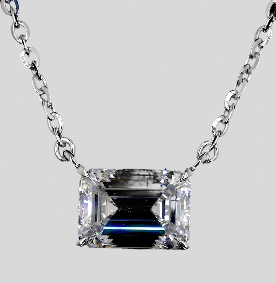 2.08 Carat Emerald Diamond Necklace