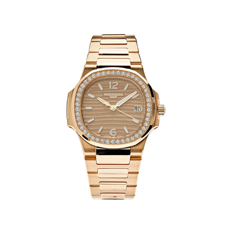 Patek Philippe Nautilus 7010/1R-012 Cuarzo Oro Rosa Bisel de Diamantes
