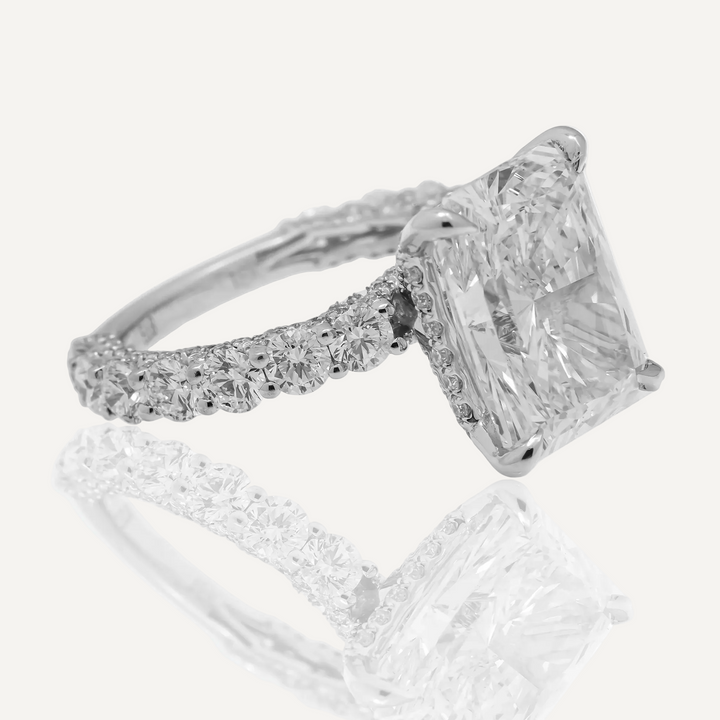 Radiant cut Ring